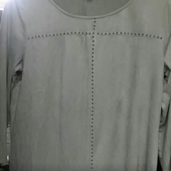 Style & Co size Large Ivory Faux suede 3/4 sleeve studded top also in Navy - Picture 3 of 5